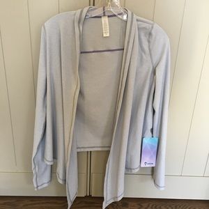 ivivva “Four’s a Charm Wrap”